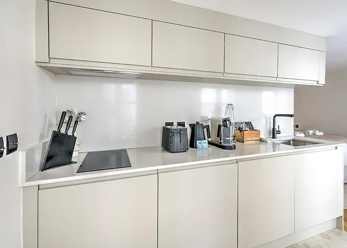 Luxurious&air-conditioned - Opera *